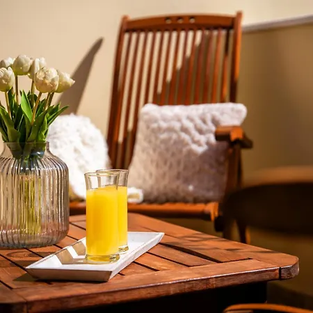 Ξενοδοχείο με διαμερίσματα Ionian Coco Palm Τσιλιβί